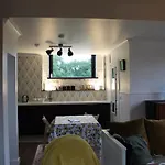 Mo's Loft At Platform's End