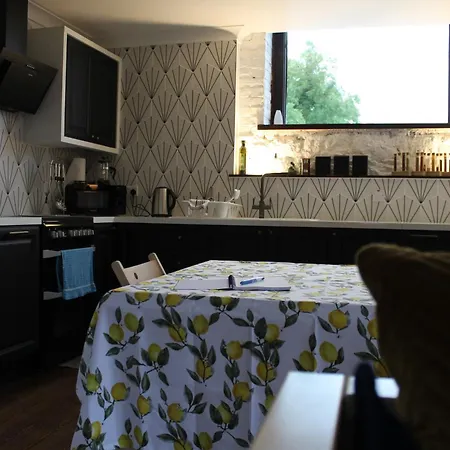 Mo's Loft At Platform's End