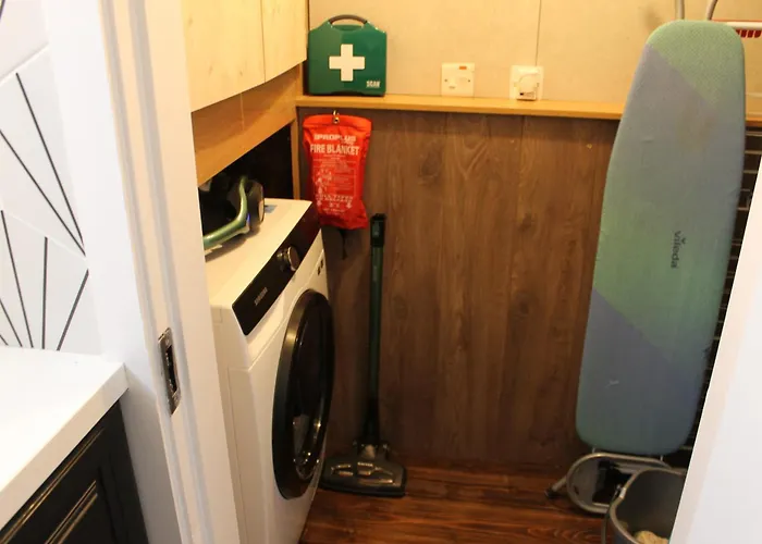 Mo's Loft At Platform's End *